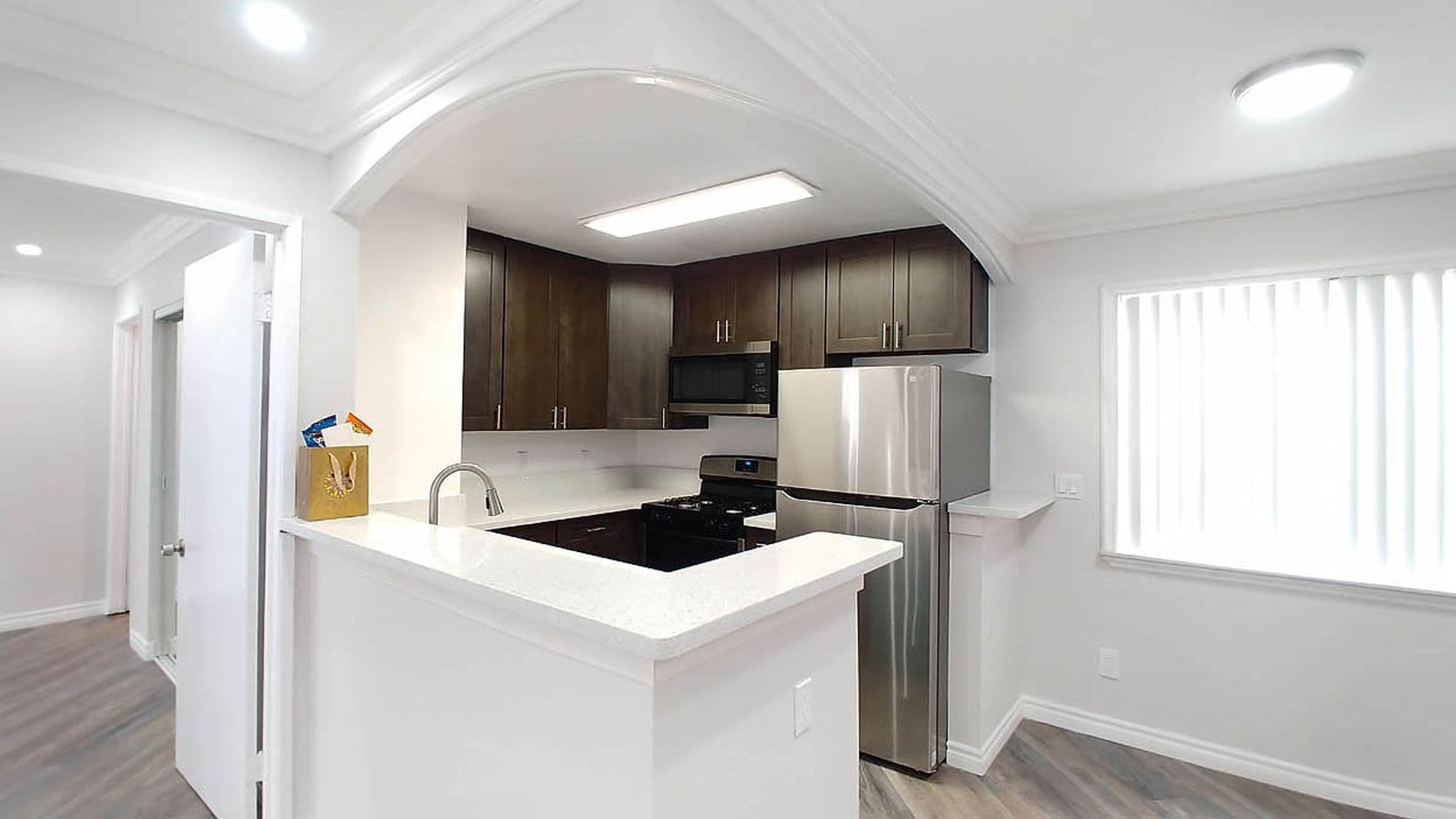 Panorama City Apartment: 14242 Roscoe Blvd.