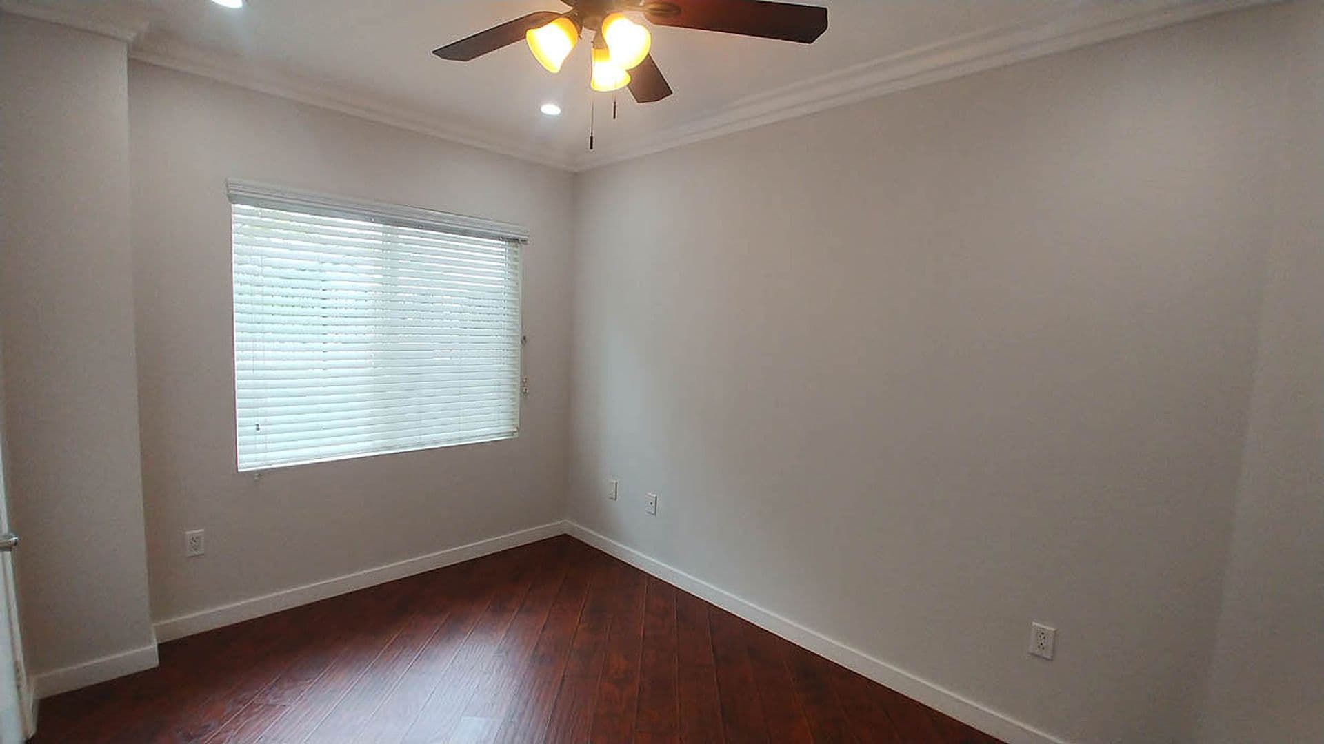 Granada Hills Apartment: 11541 Blucher Ave