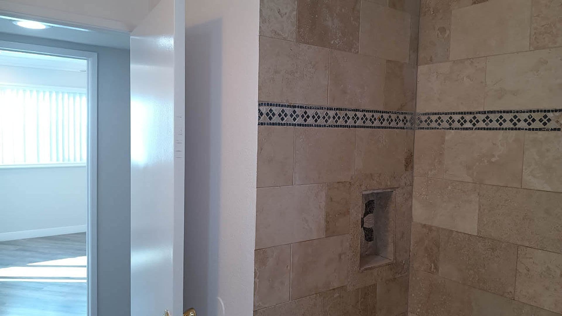 Van Nuys Apartment: 7440 N. Sepulveda Blvd.