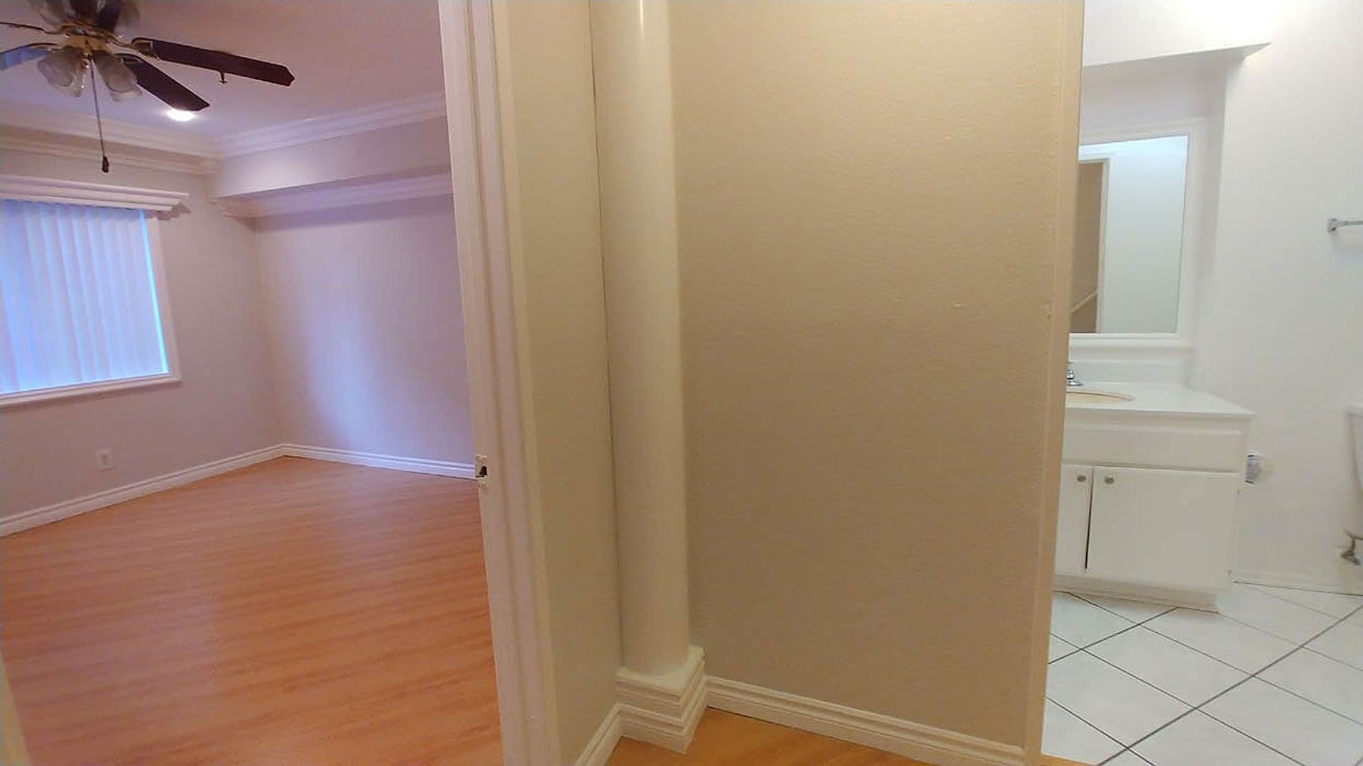 Hollywood Hills Apartment: 2069 N. Argyle Ave.