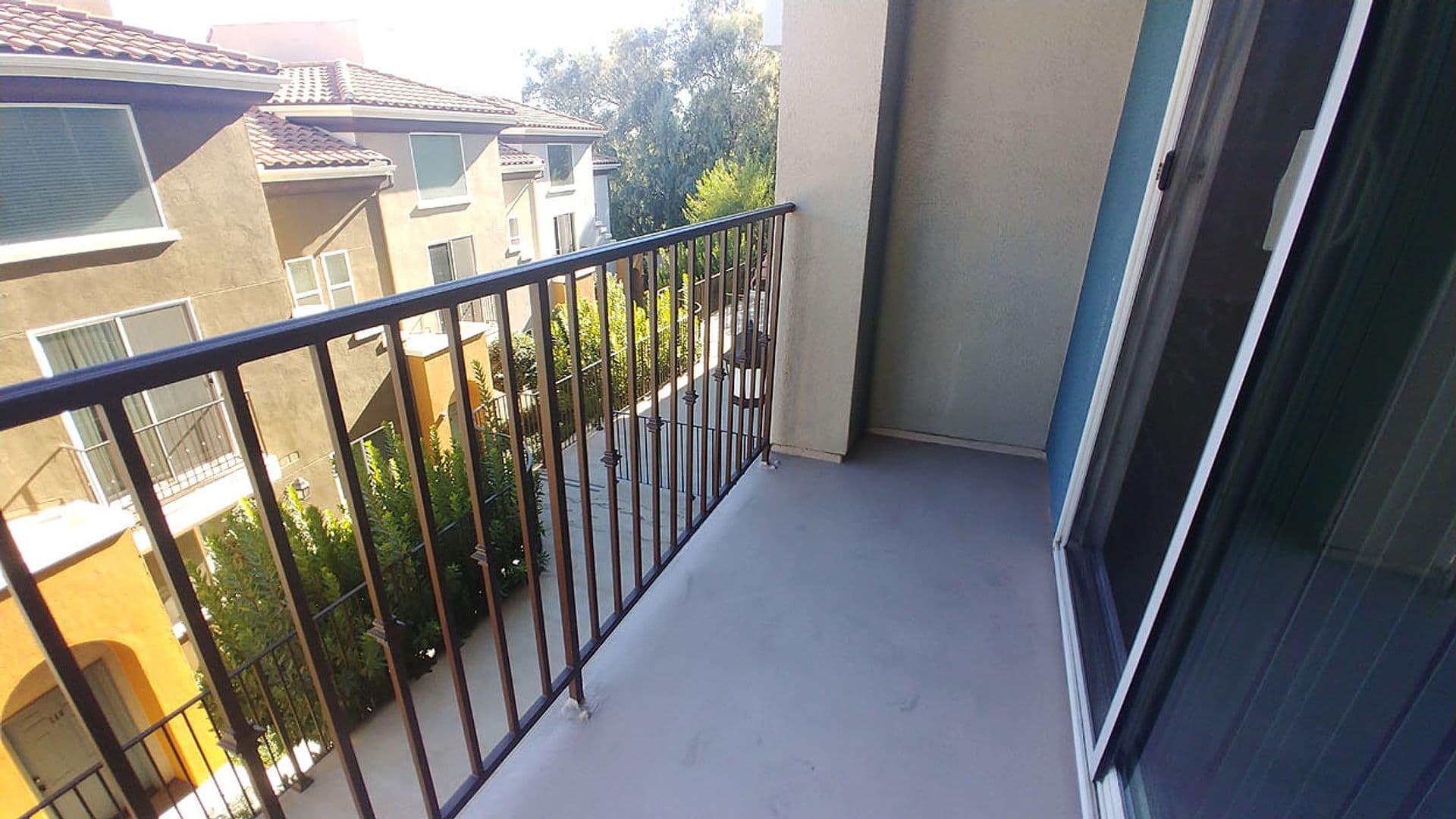 Granada Hills Apartment: 11541 Blucher Ave