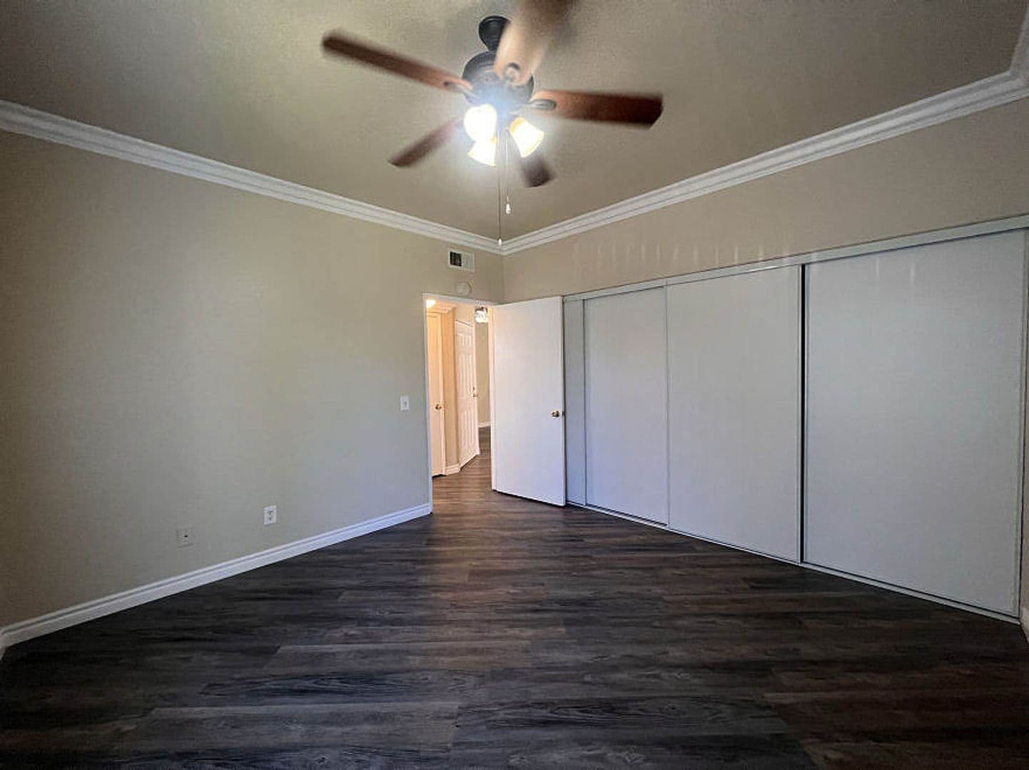 Rialto Apartment: 1414 N. Riverside Ave.