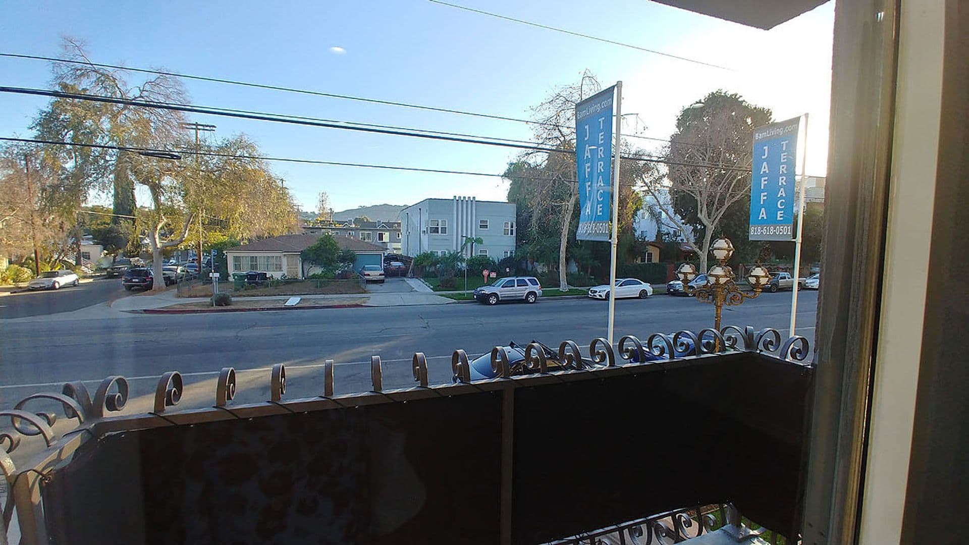 Toluca Lake Apartment: 10741 Camarillo St.