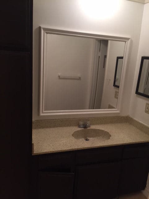 North Hollywood Apartment: 11722 Saticoy St.