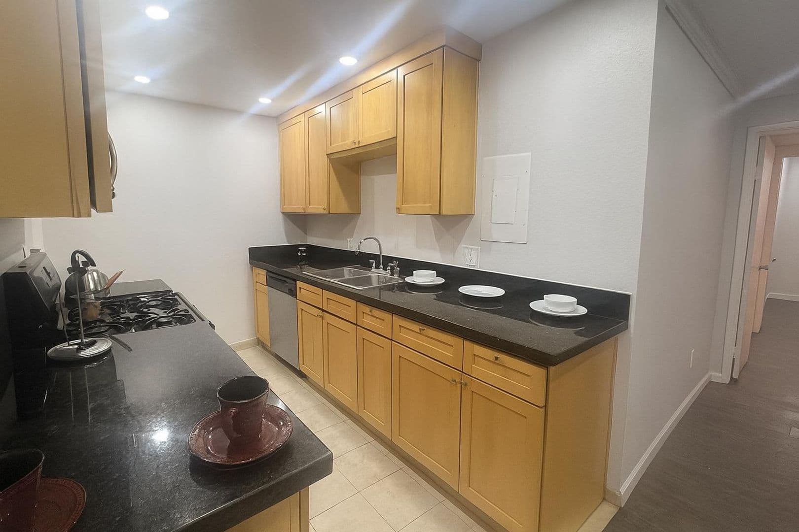 Los Angeles Apartment: 6311 Monterey Rd.