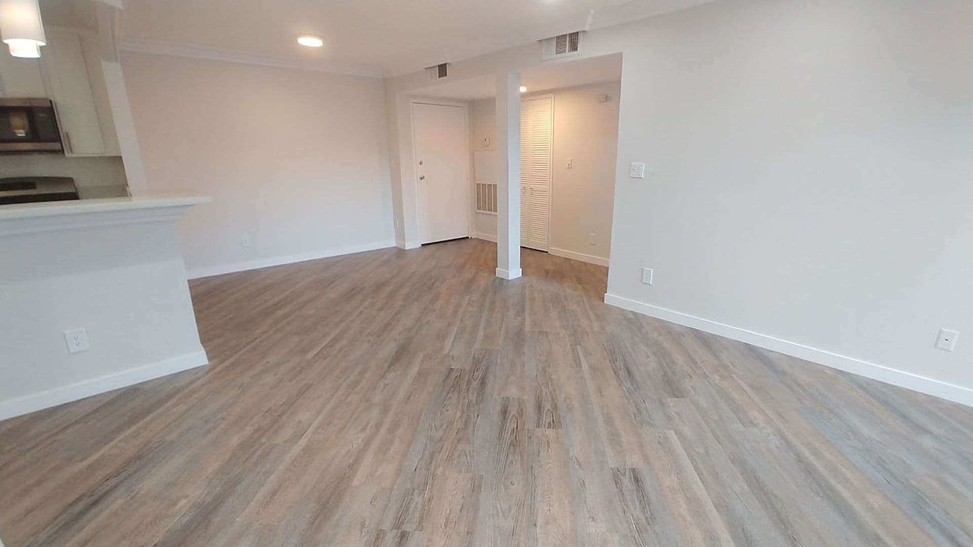 Toluca Lake Apartment: 10741 Camarillo St.