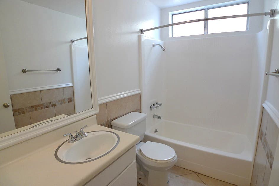 Studio City Apartment: 10937 Fruitland Dr.