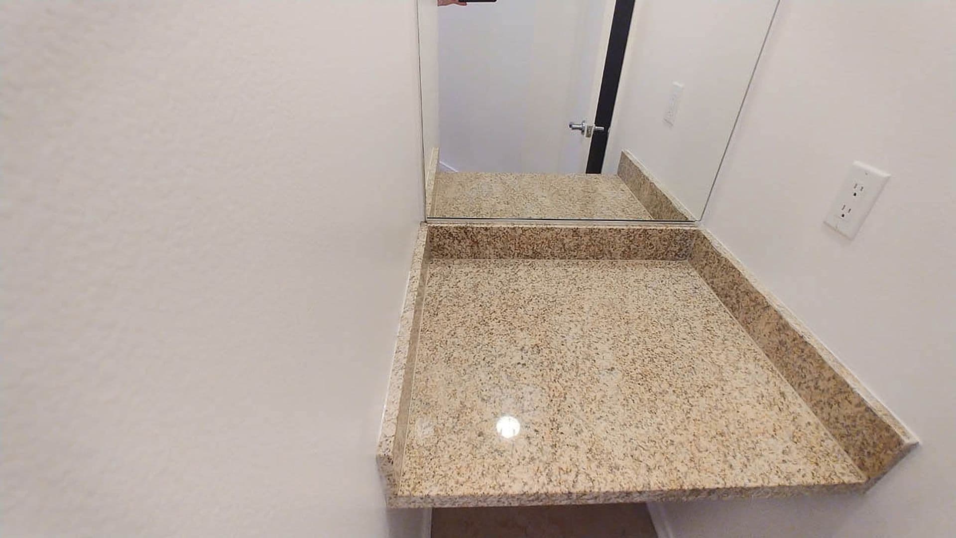 Granada Hills Apartment: 11541 Blucher Ave