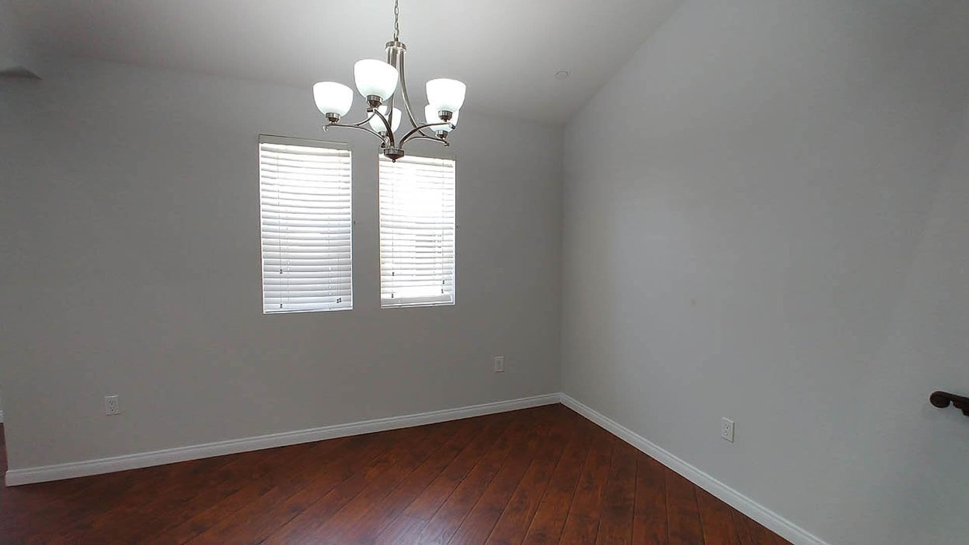 Granada Hills Apartment: 11541 Blucher Ave