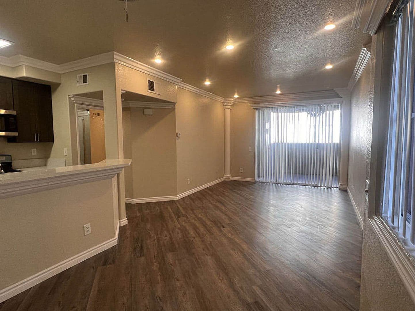 Rialto Apartment: 1414 N. Riverside Ave.