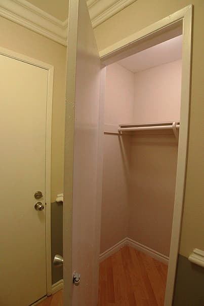 Studio City Apartment: 10937 Fruitland Dr.