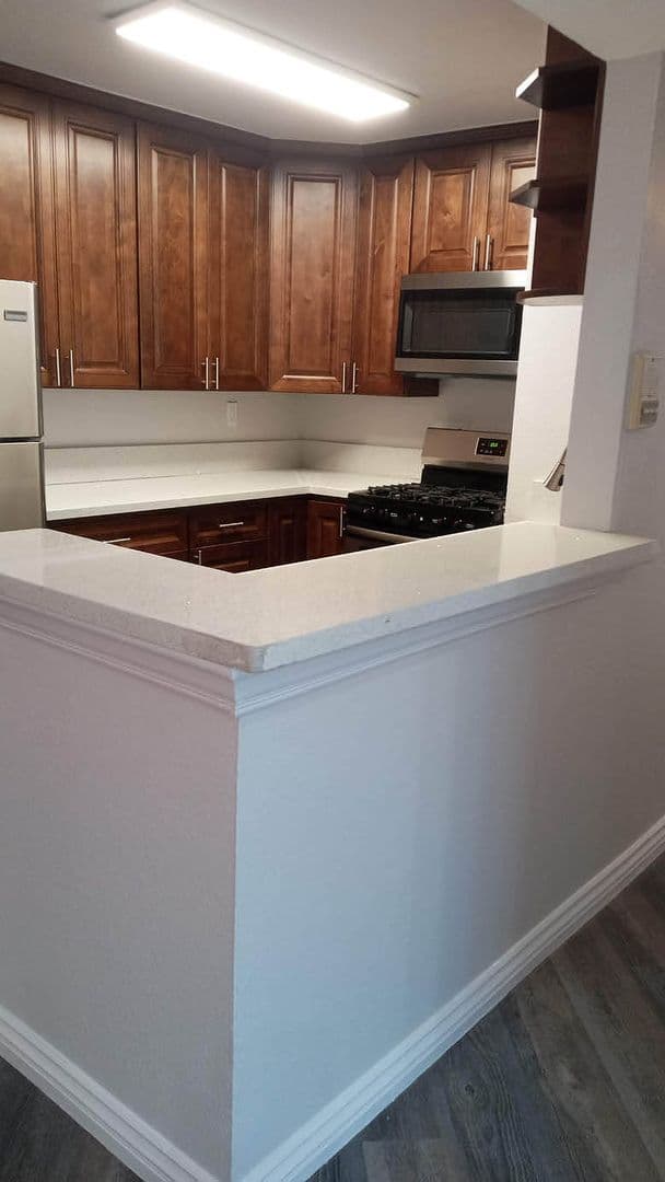 Van Nuys Apartment: 7440 N. Sepulveda Blvd.