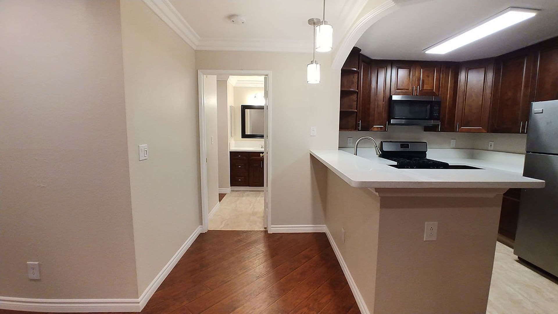 Toluca Lake Apartment: 10741 Camarillo St.