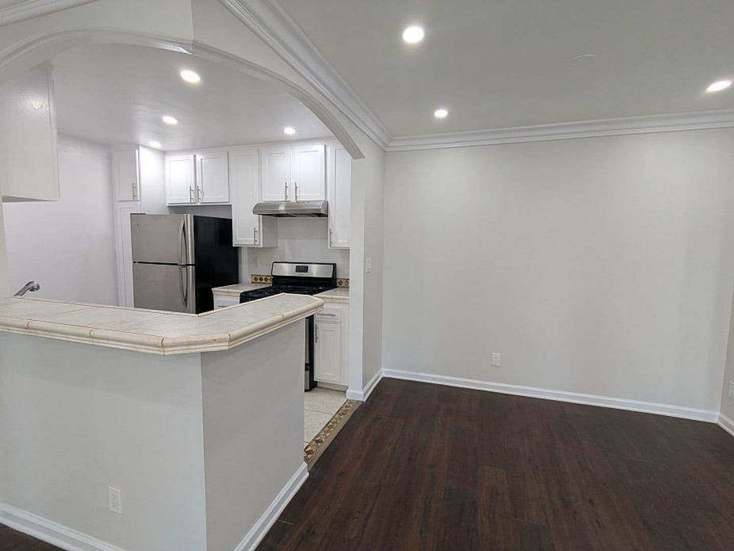 Toluca Lake Apartment: 10741 Camarillo St.