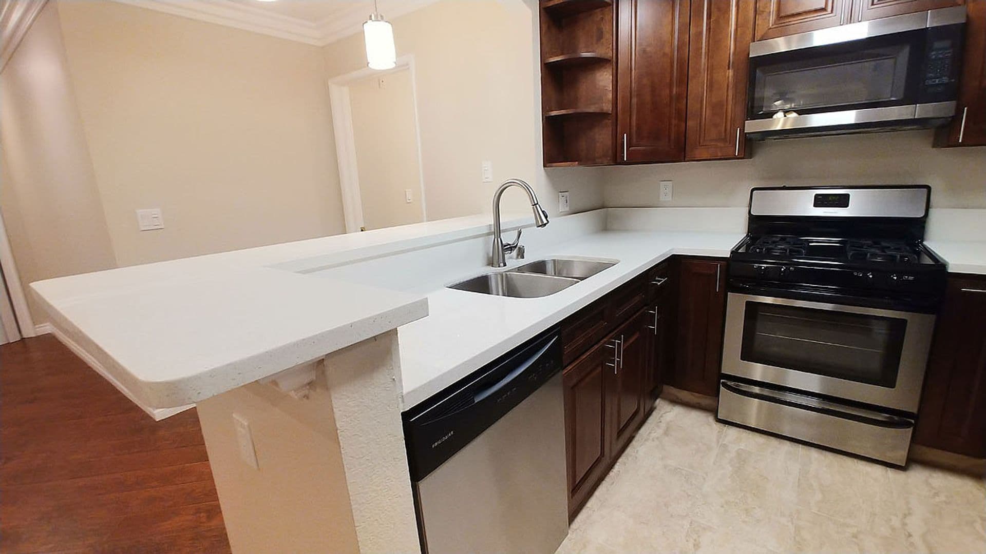 Toluca Lake Apartment: 10741 Camarillo St.