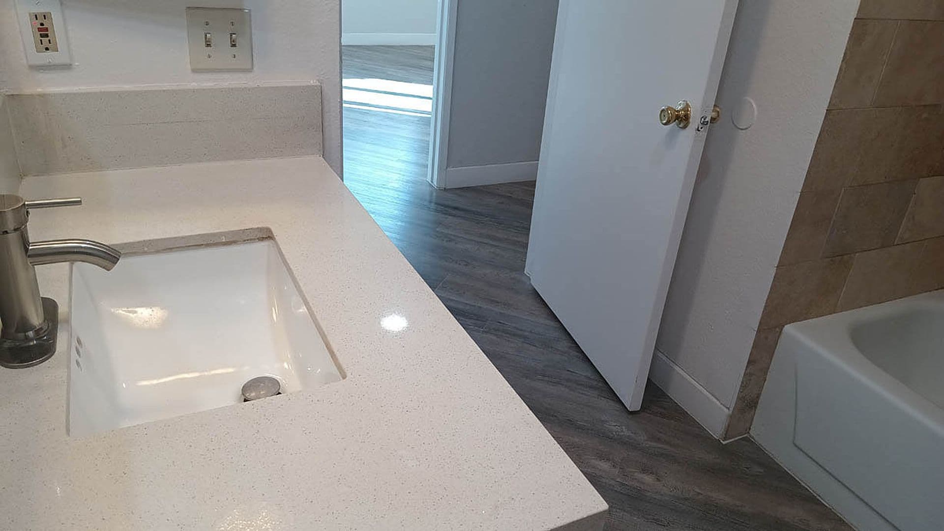 Van Nuys Apartment: 7440 N. Sepulveda Blvd.