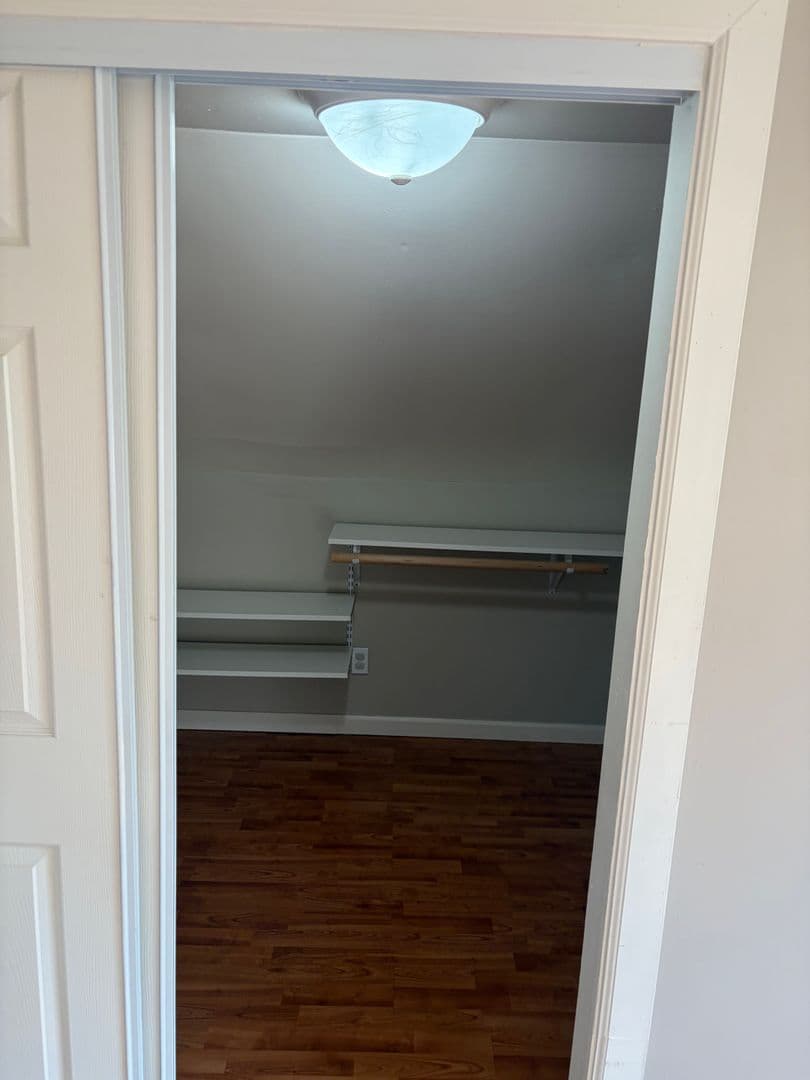 Eugene Apartment: 946-950 W 7th Ave