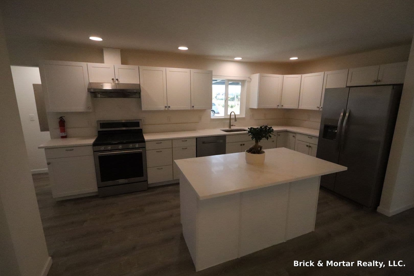Aumsville House: 9384 Golf Club Rd
