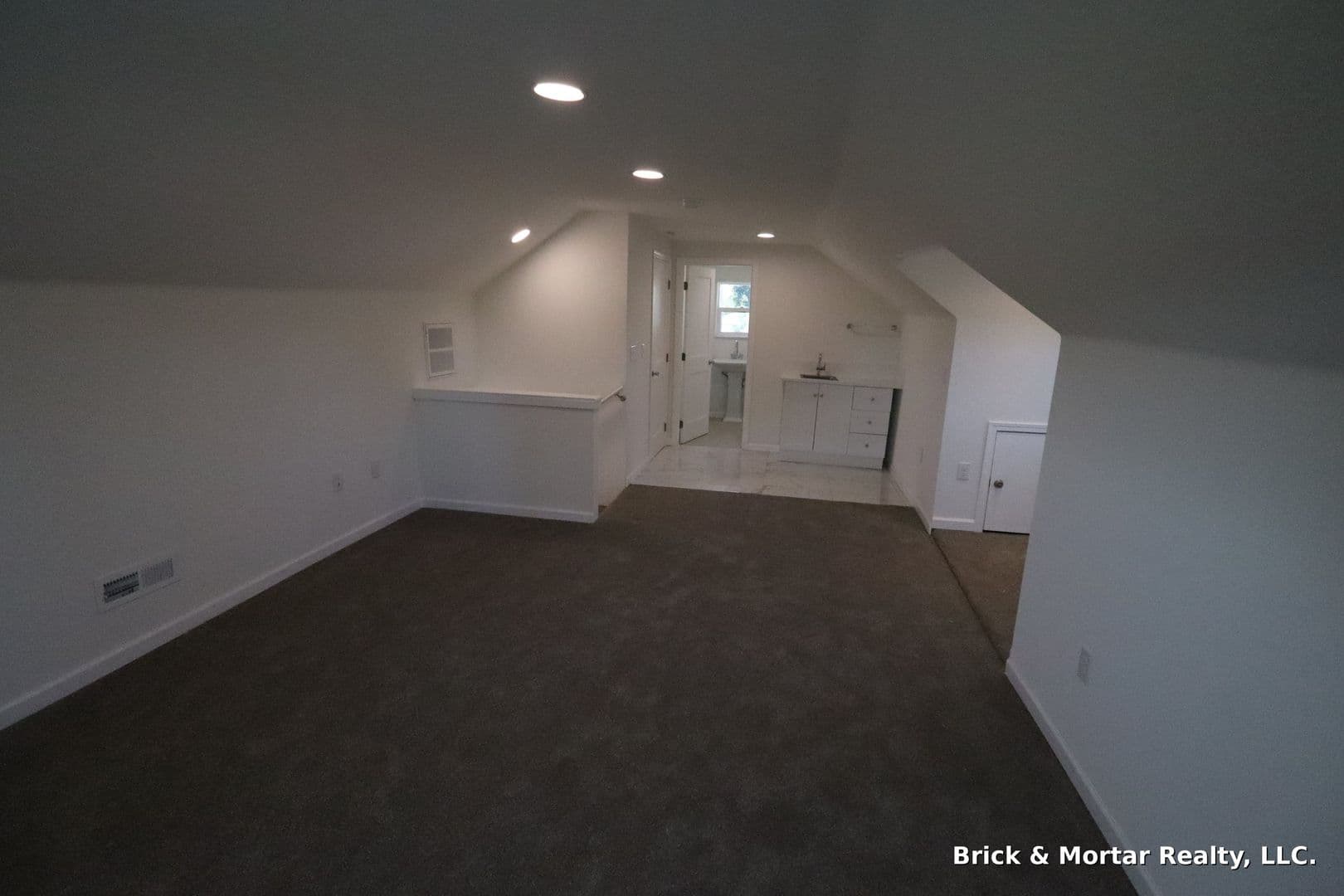Aumsville House: 9384 Golf Club Rd