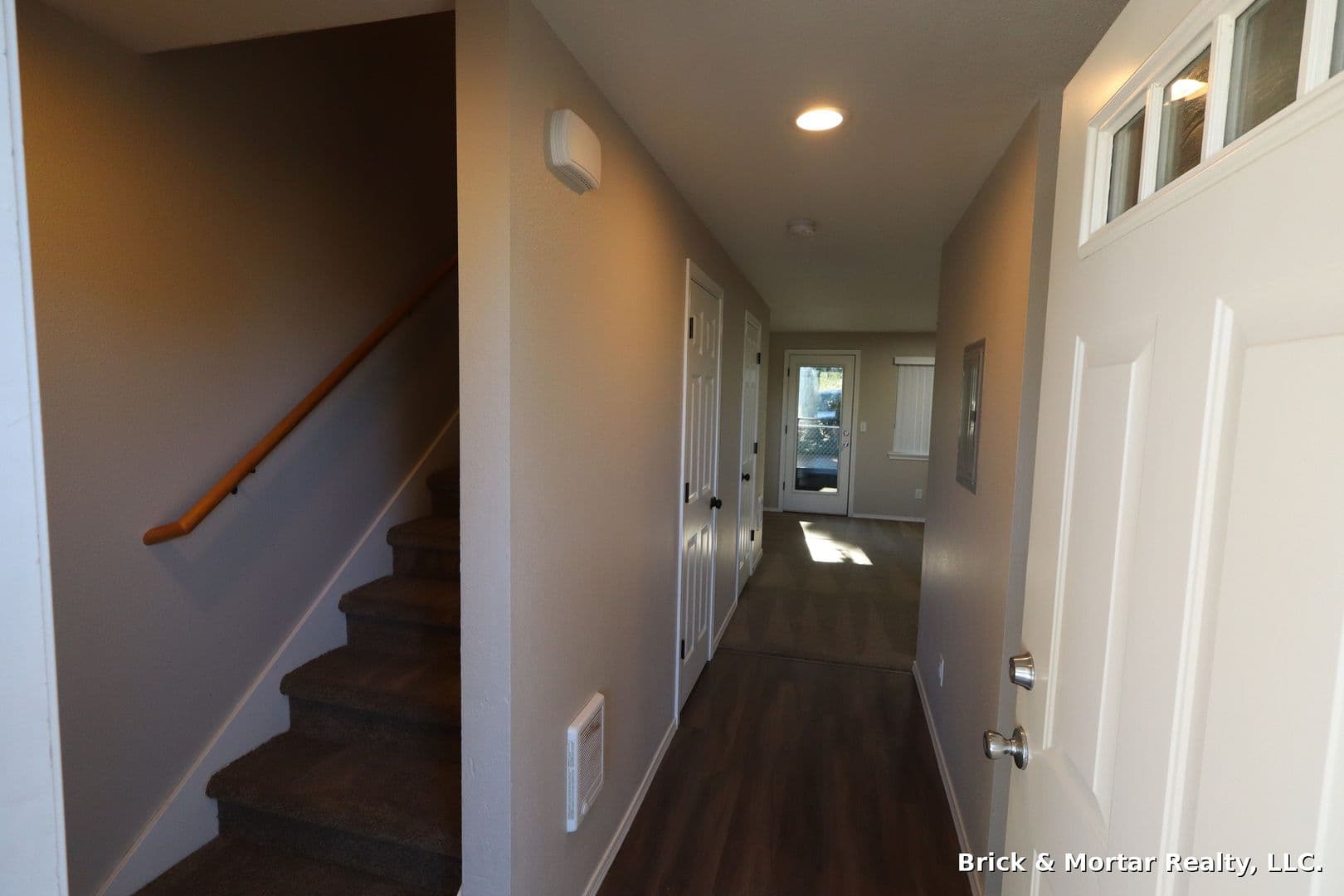 Salem Apartment: 3760-3774 Hawthorne Ave NE