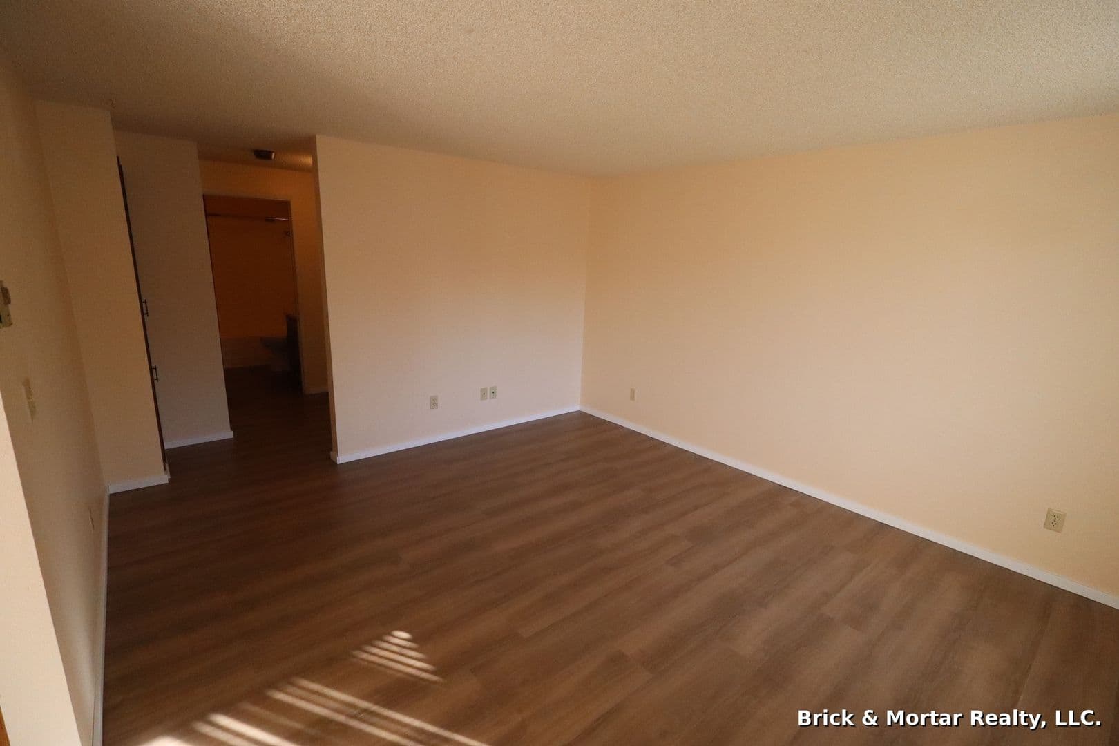 Sublimity Apartment: 115-117 Sw 9th St.