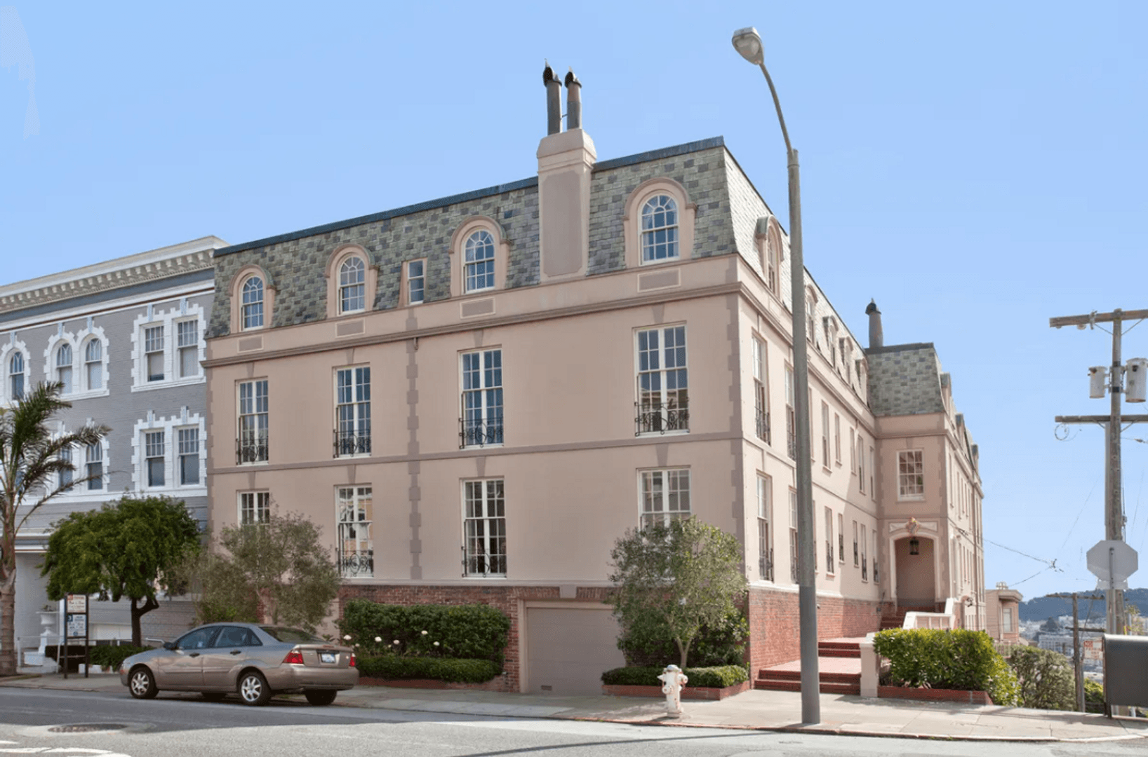 San Francisco Condo: 2999 Pacific Ave