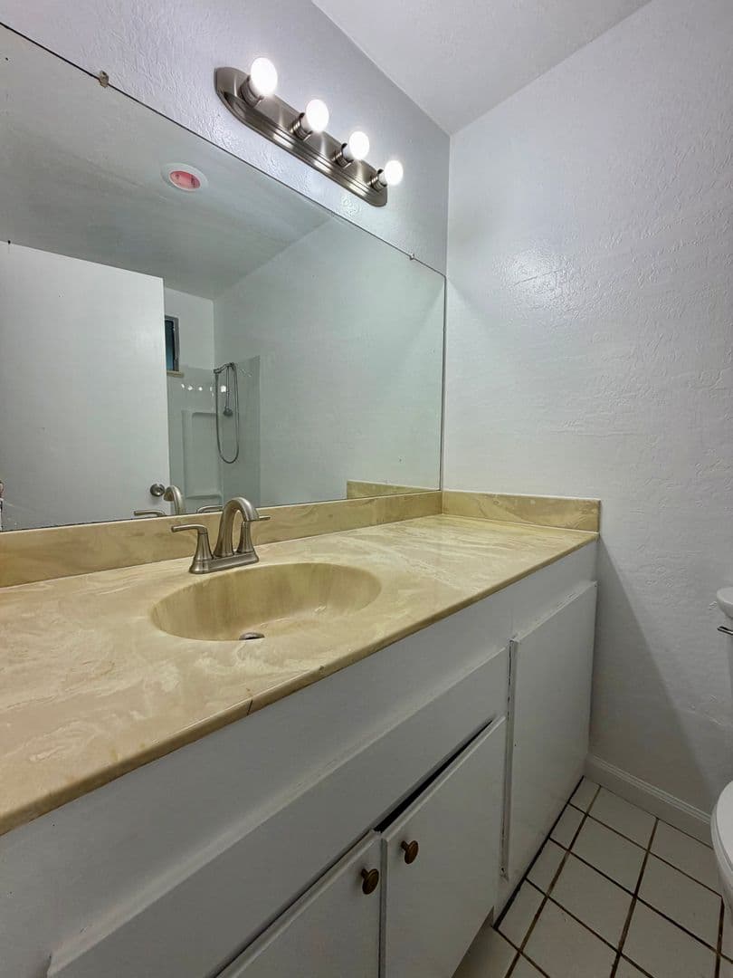 Concord Apartment: 3550 Chestnut Avenue