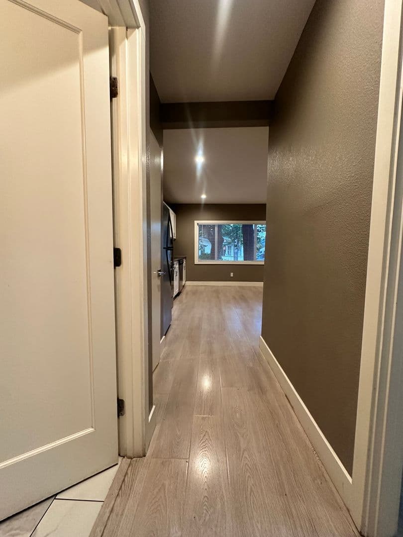 Martinez Apartment: 1131 Warren St & 1524 Willow - 1534 Willow #D