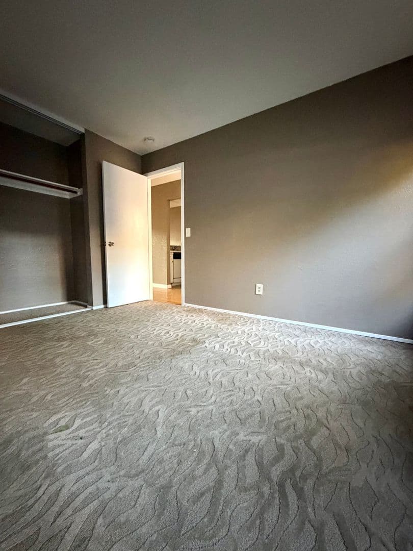 Concord Apartment: 3550 Chestnut Avenue
