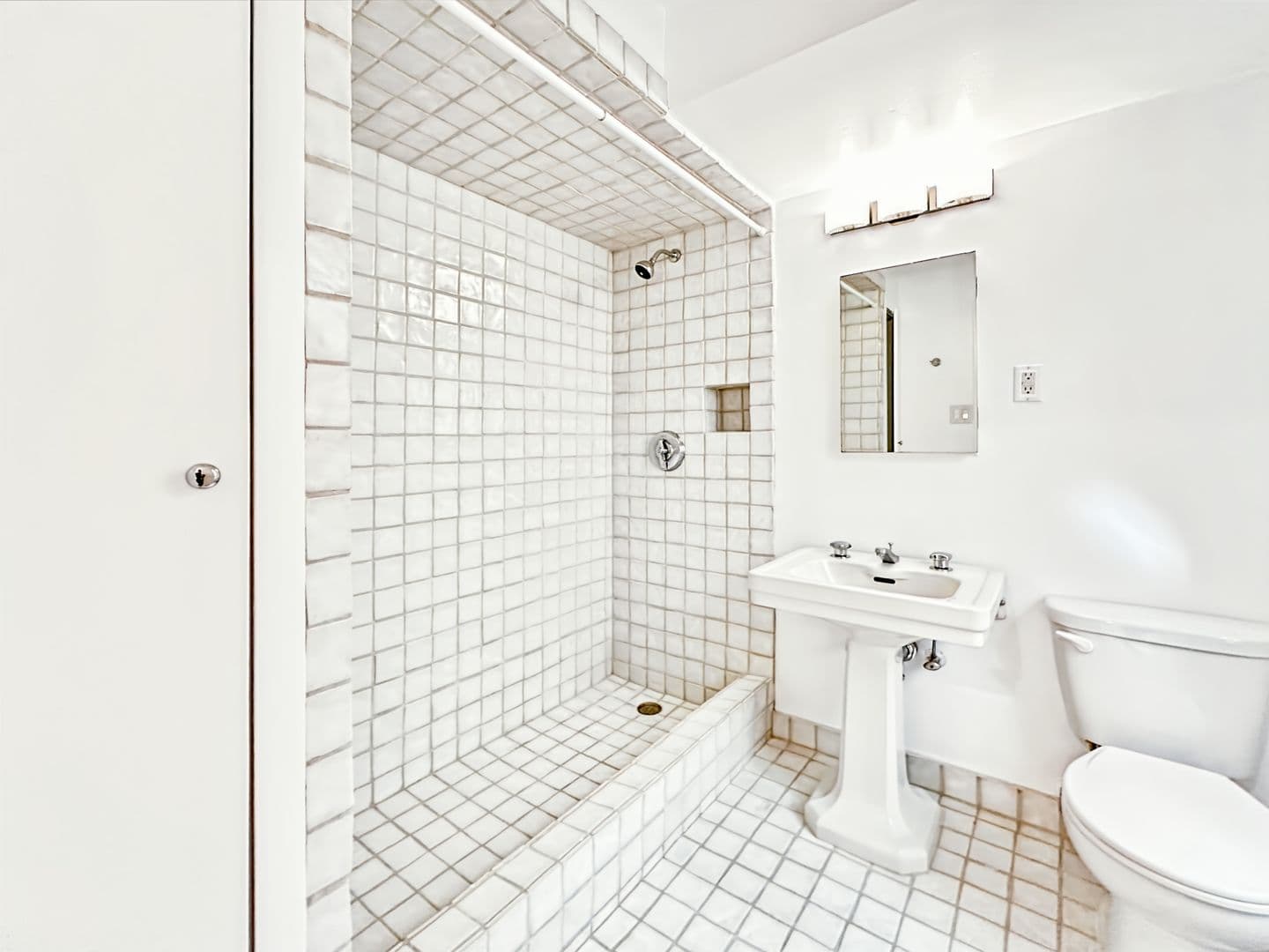 San Francisco Condo: 2999 Pacific Ave