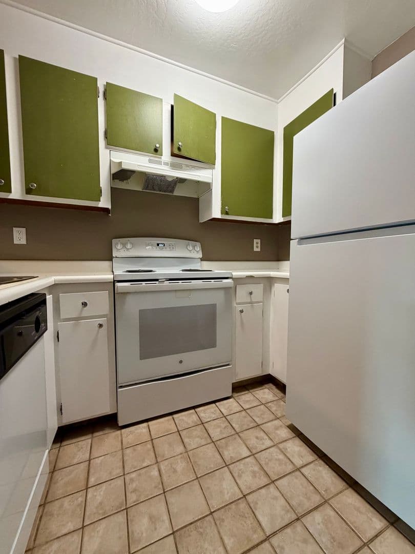 Concord Apartment: 3550 Chestnut Avenue