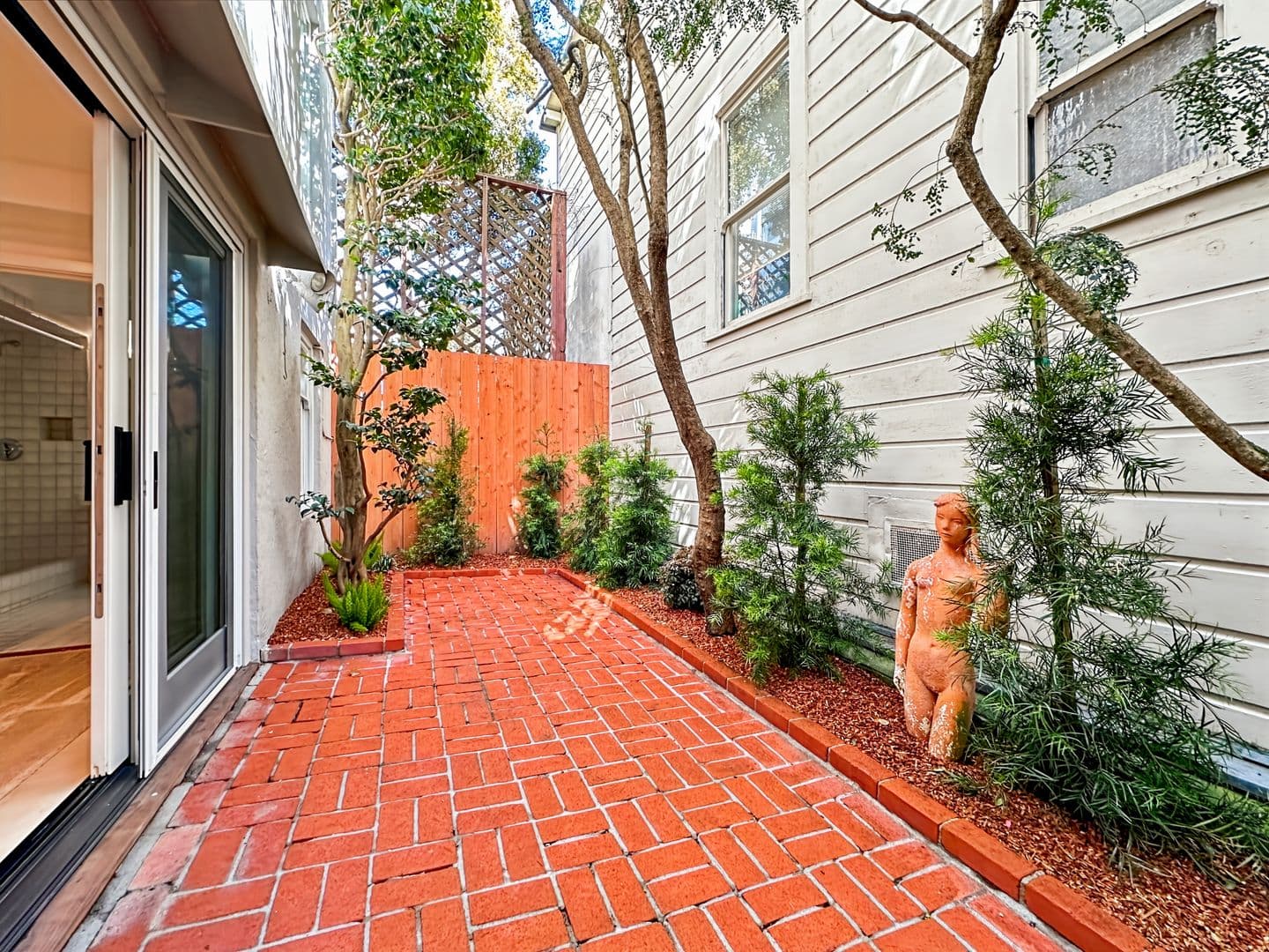 San Francisco Condo: 2999 Pacific Ave