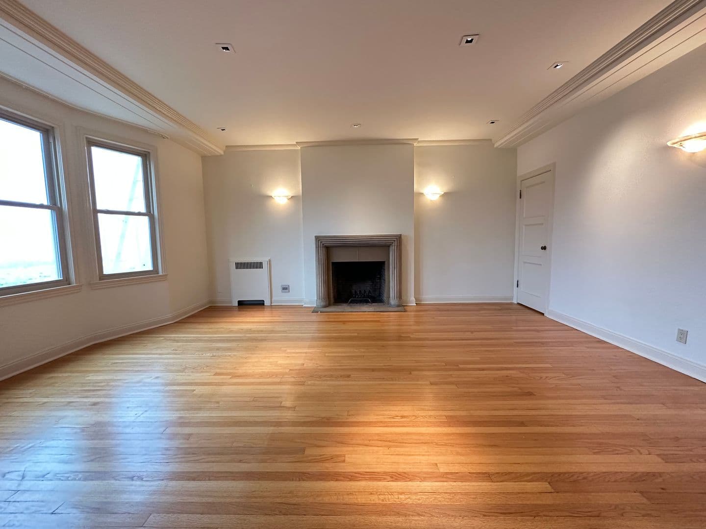San Francisco Apartment: 2090 Broadway Street
