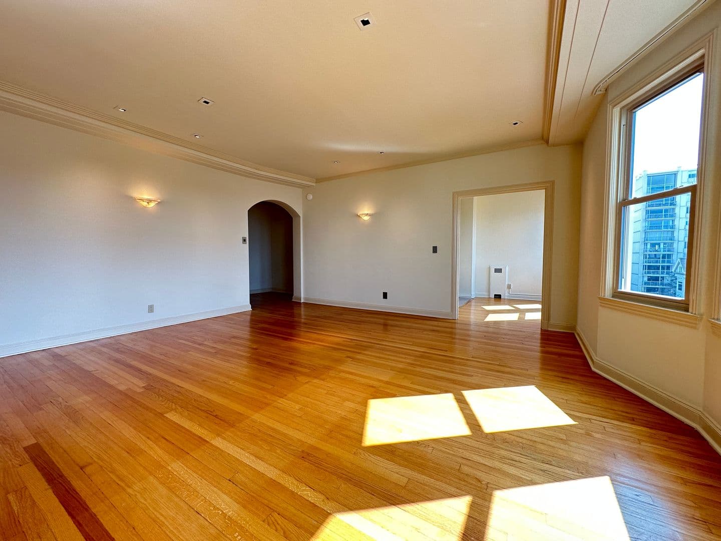 San Francisco Apartment: 2090 Broadway Street