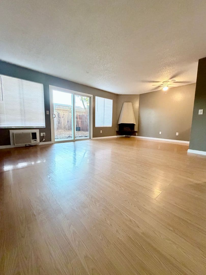 Concord Apartment: 3550 Chestnut Avenue