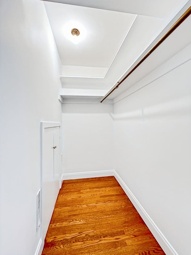 San Francisco Condo: 2999 Pacific Ave