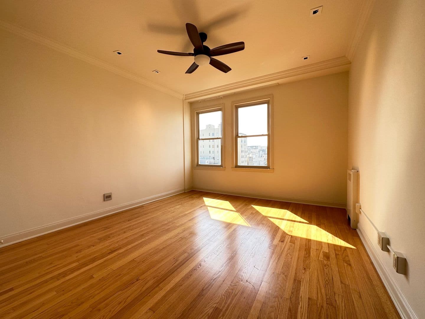San Francisco Apartment: 2090 Broadway Street