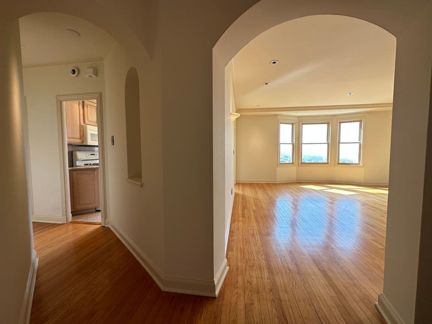 San Francisco Apartment: 2090 Broadway Street