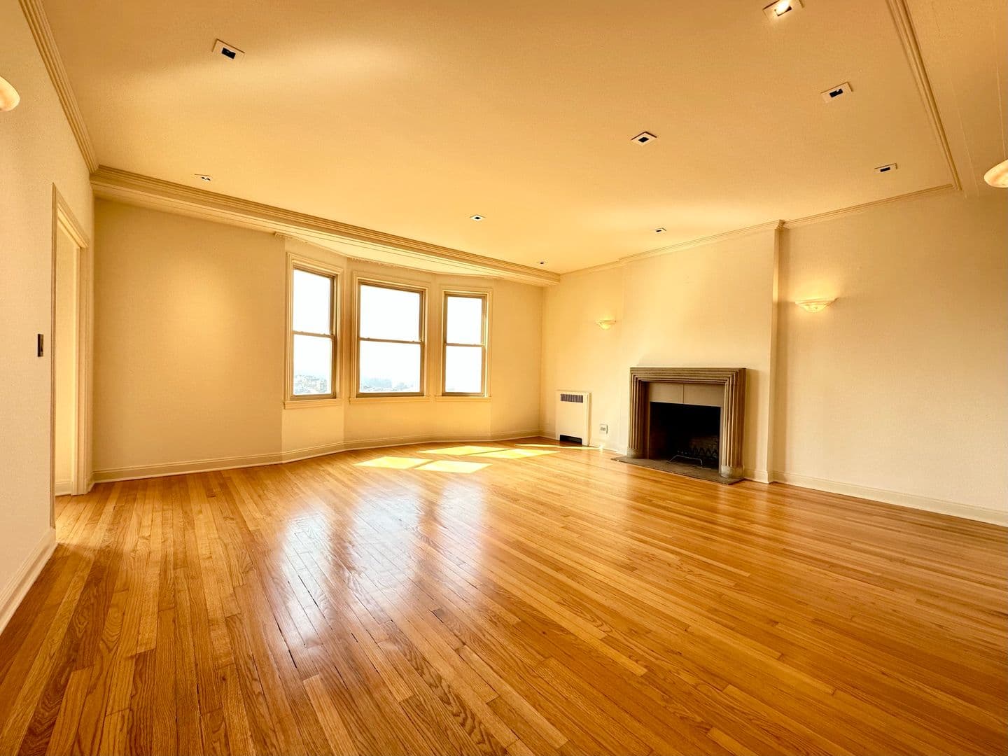 San Francisco Apartment: 2090 Broadway Street