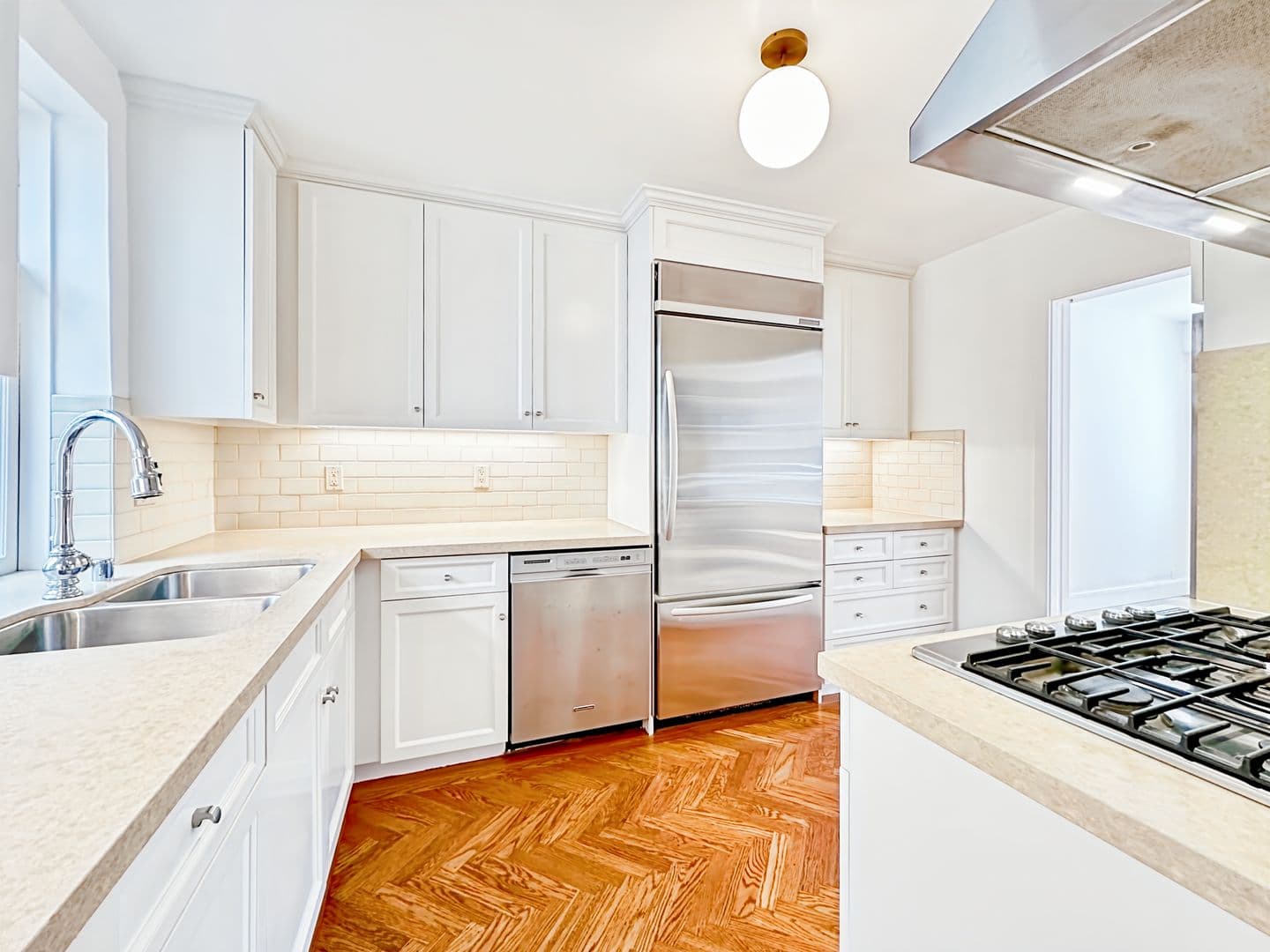 San Francisco Condo: 2999 Pacific Ave