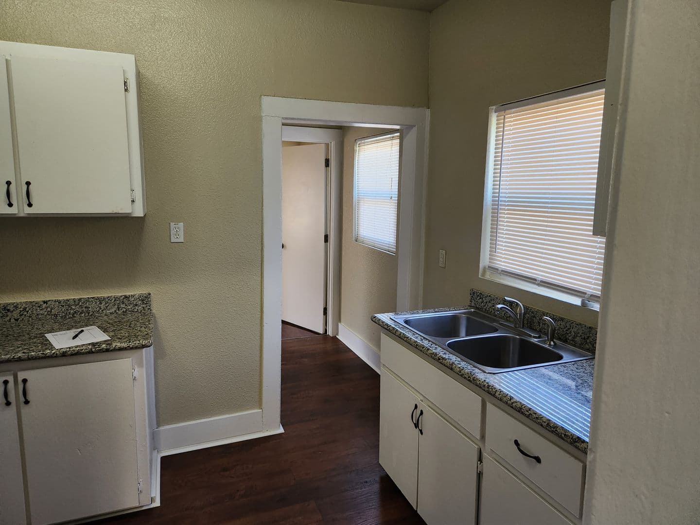 Sacramento Apartment: 3448 Y Street