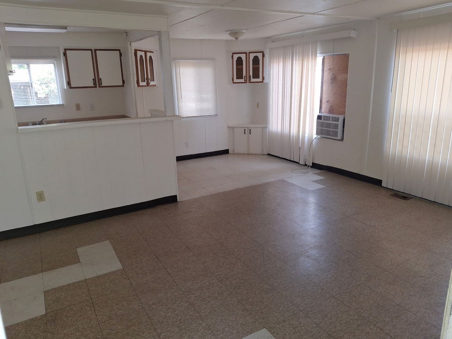 Clearlake Apartment: 5935 Old Hwy 53