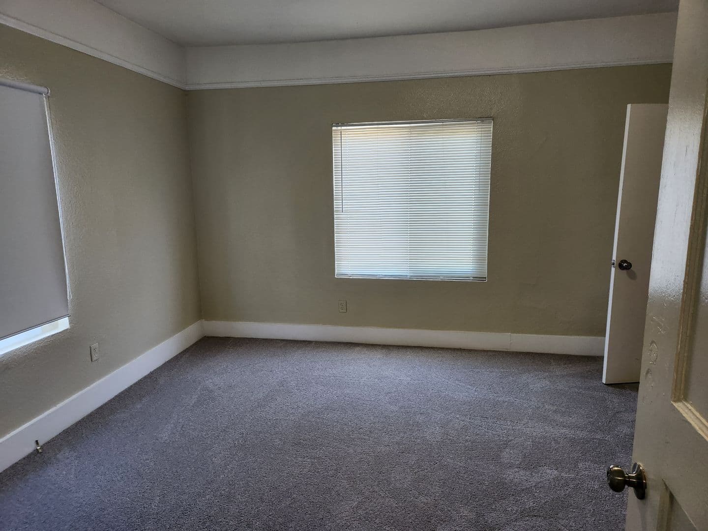 Sacramento Apartment: 3448 Y Street