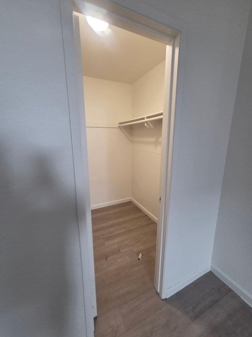 Roseville Apartment: 1813 Piedmont Way