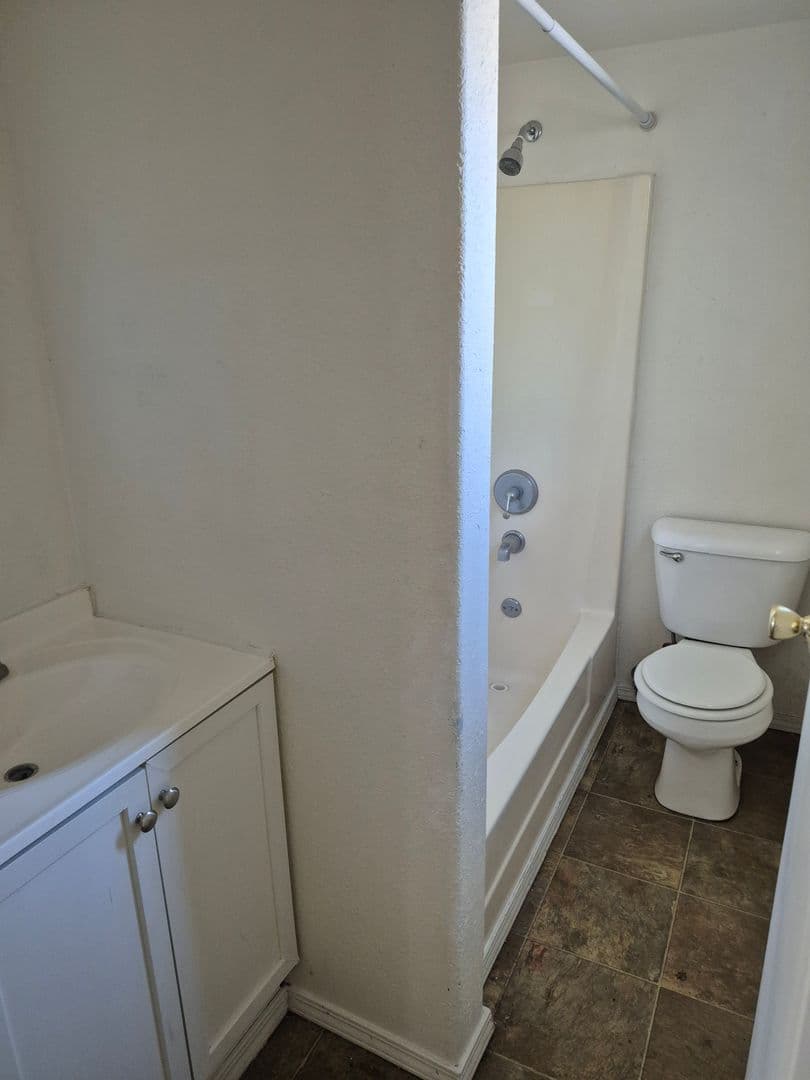 Clearlake Apartment: 5735 Old Hwy 53
