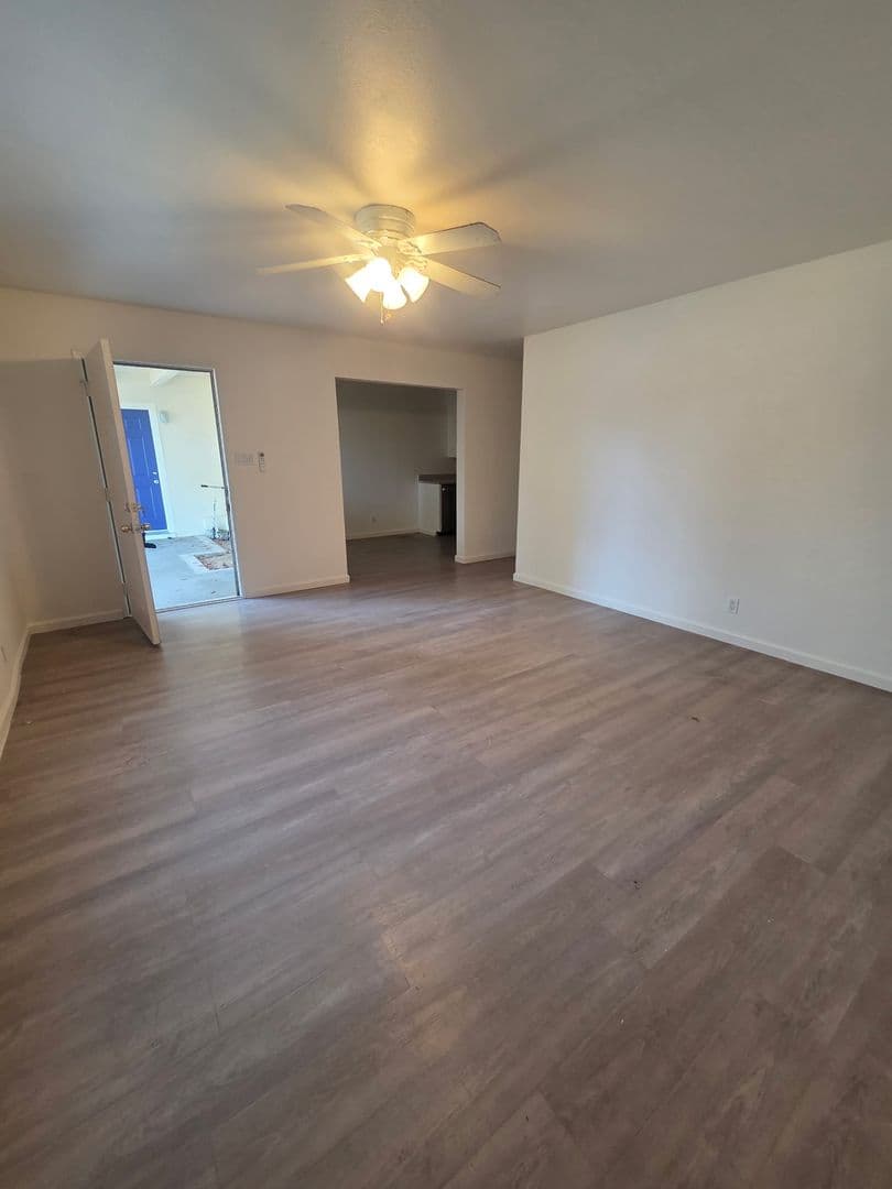 Roseville Apartment: 1813 Piedmont Way