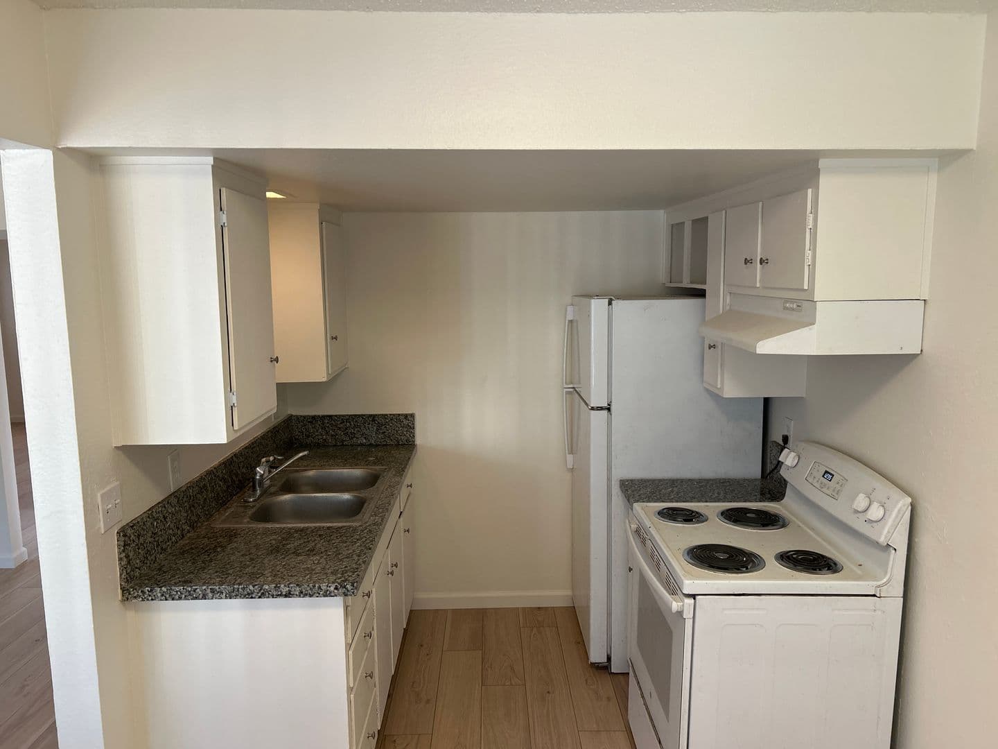 West Sacramento Apartment: 630 Maple Street
