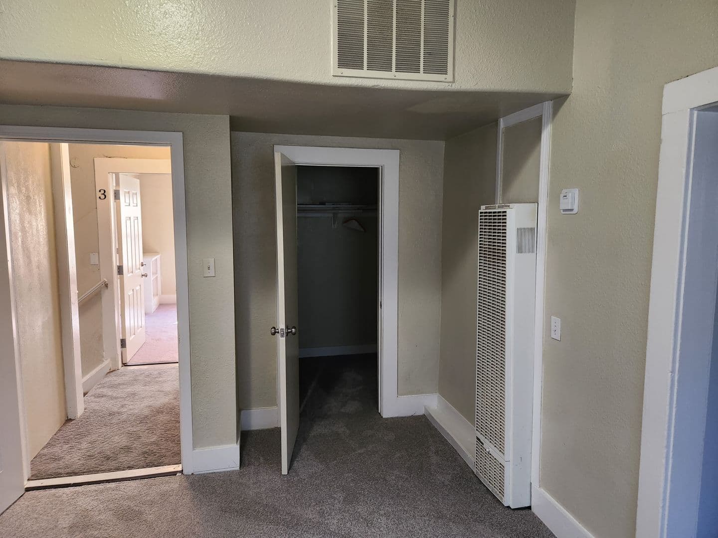 Sacramento Apartment: 3448 Y Street