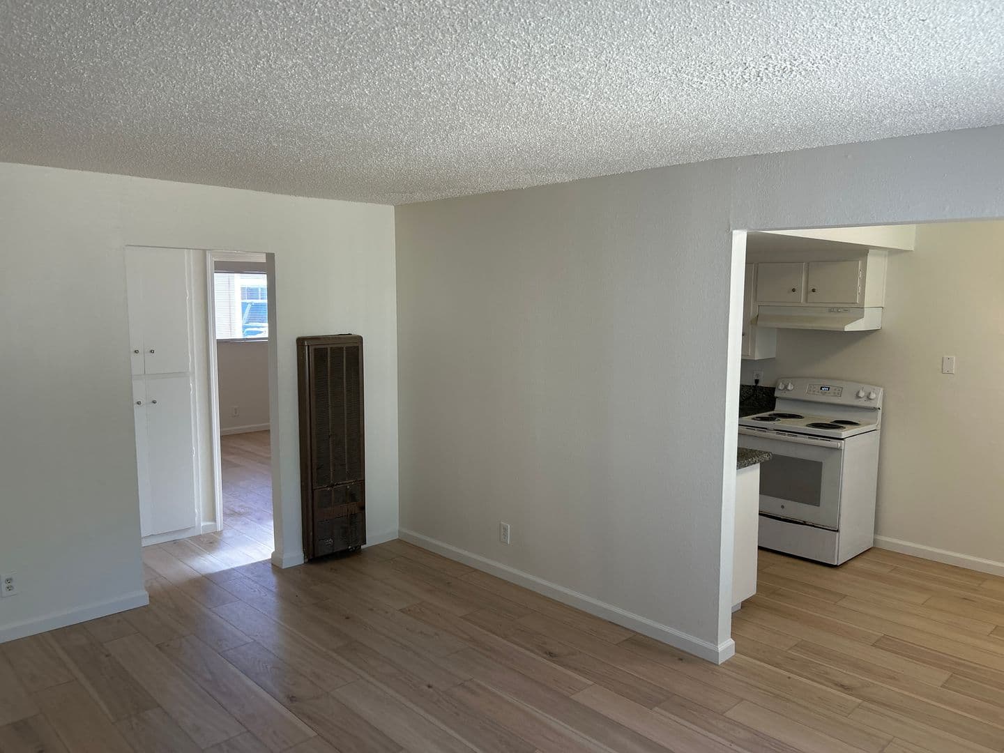 West Sacramento Apartment: 630 Maple Street