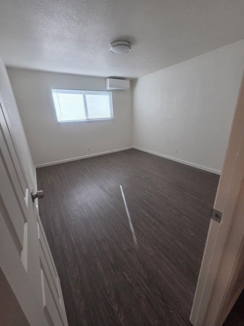 Roseville Apartment: 1813 Piedmont Way